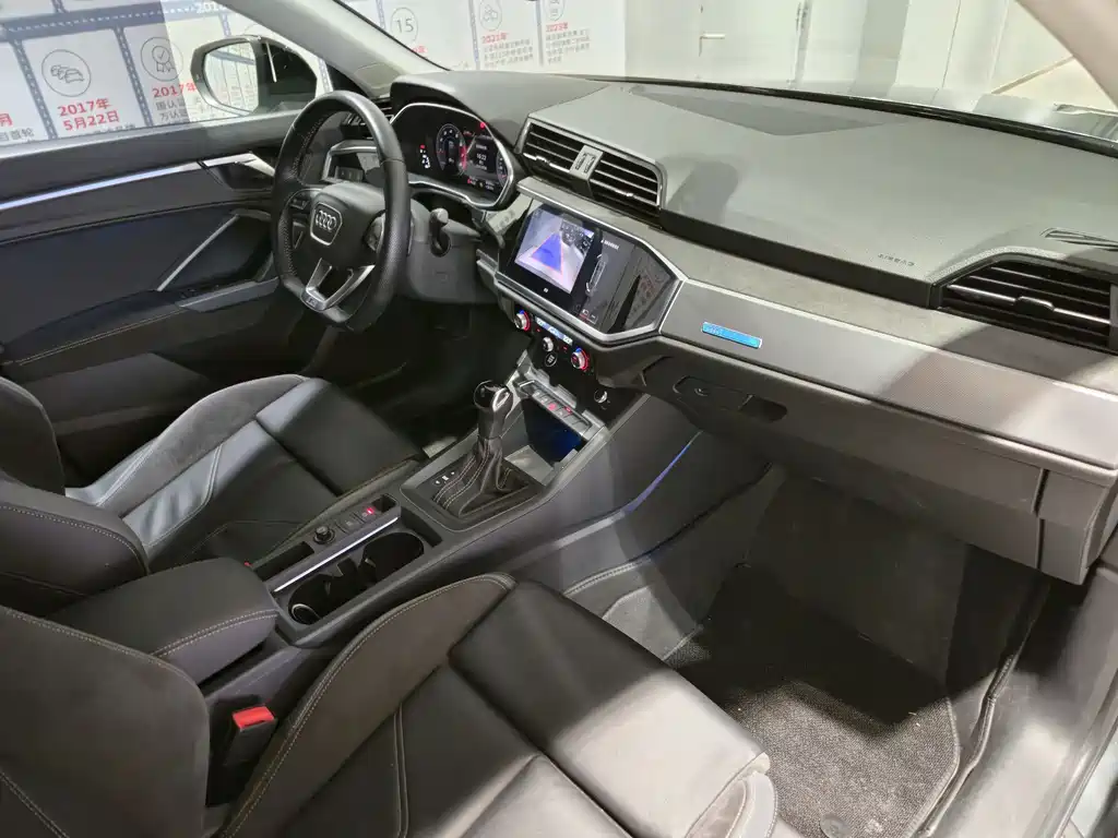 Audi Q3 Sportback 2022 — фото 15