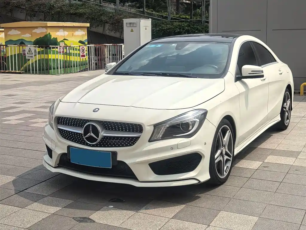 Mercedes-Benz CLA 2015