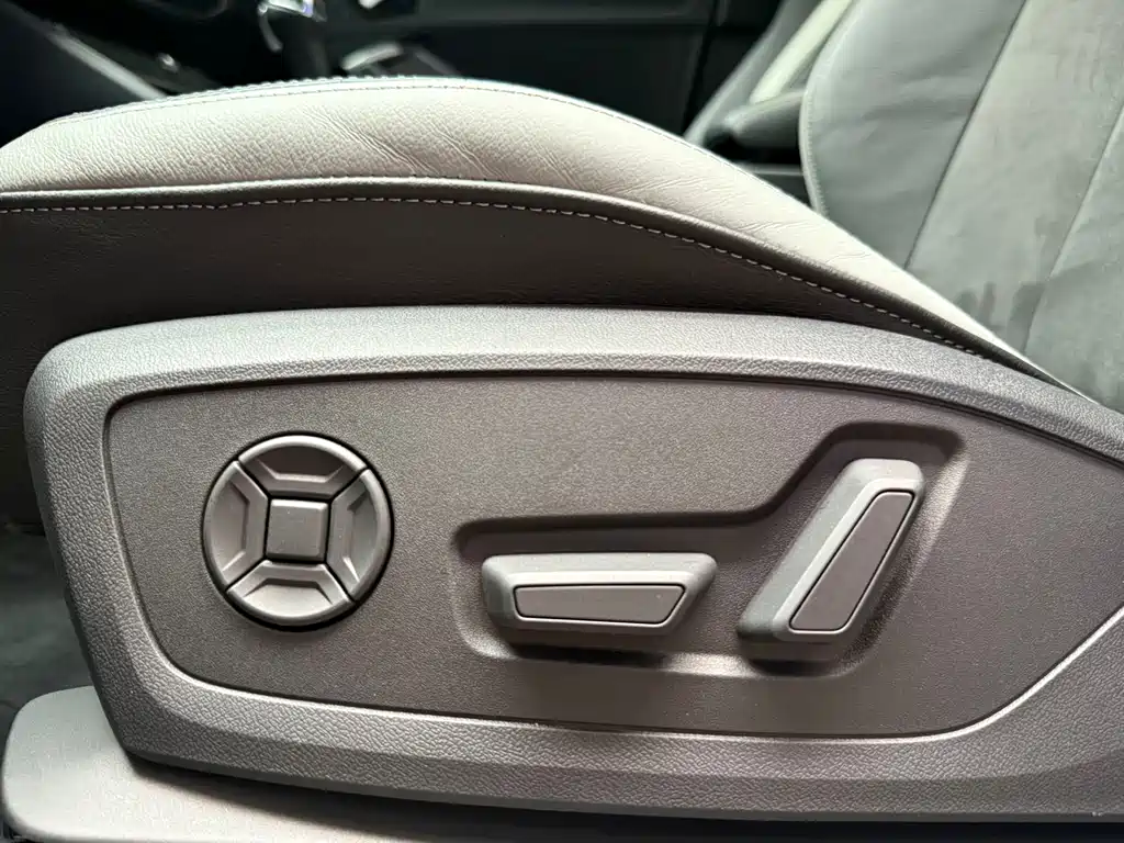 Audi Q3 2022 — фото 20