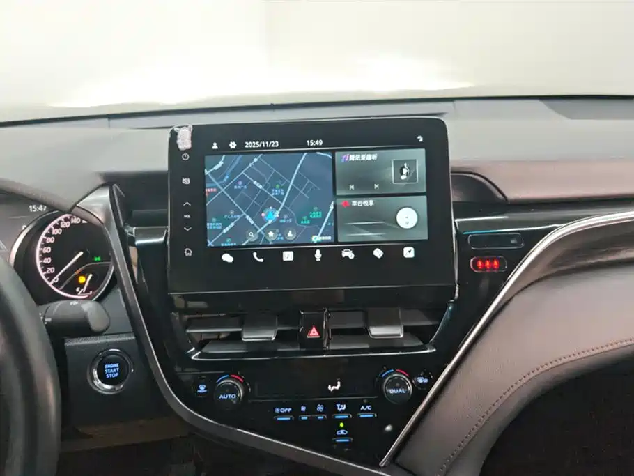 Toyota Camry 2022 — фото 13