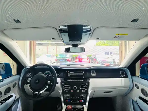 Rolls-Royce Cullinan 2022