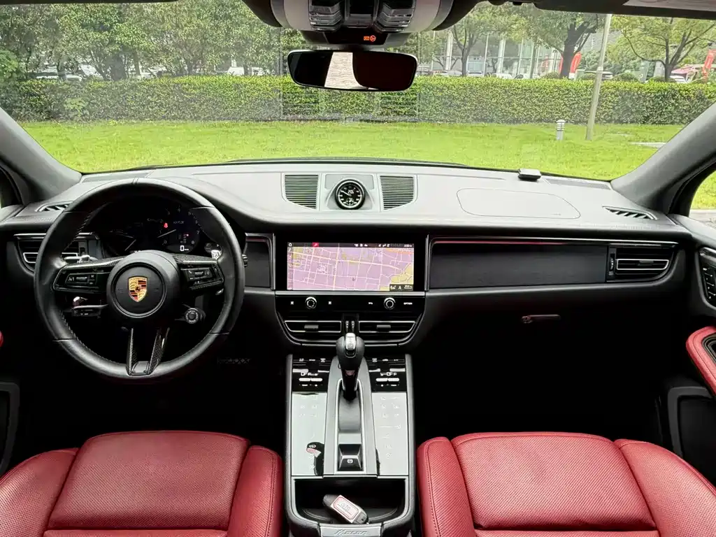 Porsche Macan 2022 — фото 12
