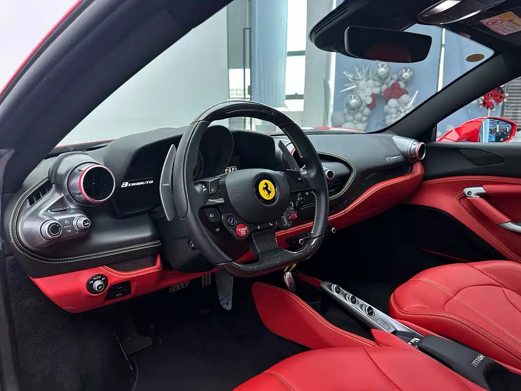 Ferrari F8 2022 — фото 17