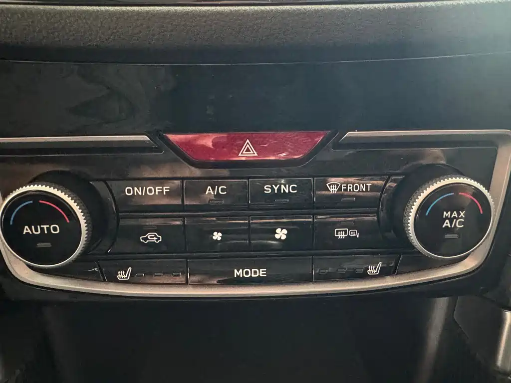 Subaru Forester 2022 — фото 17