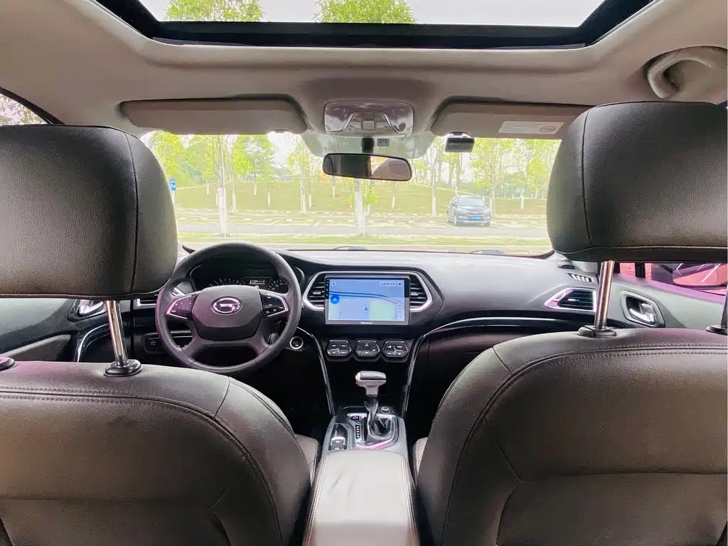 GAC Trumpchi GS4 2017 — фото 18