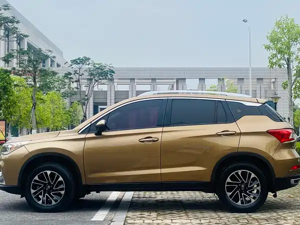 GAC Trumpchi GS4 2017