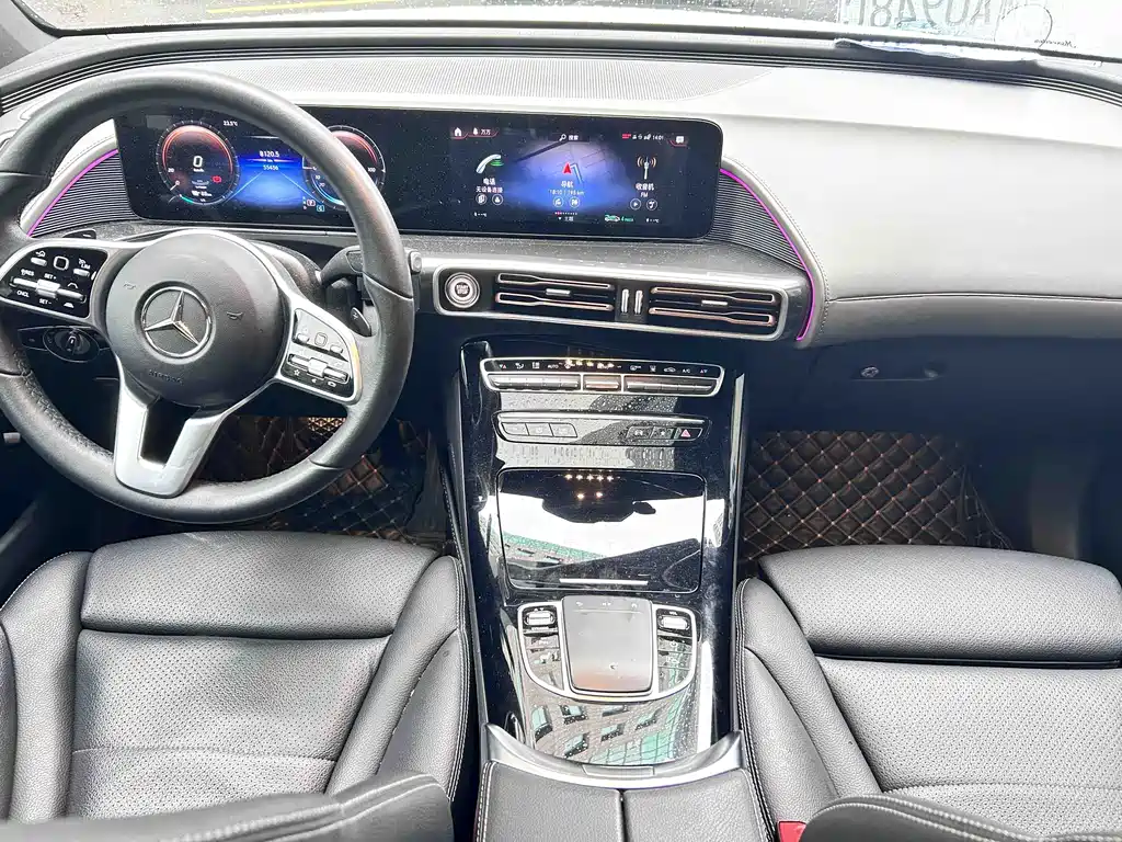 Mercedes-Benz EQC 2021 — фото 18