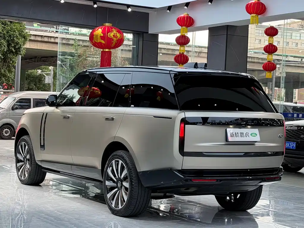 Land Rover Range Rover 2022 — фото 16