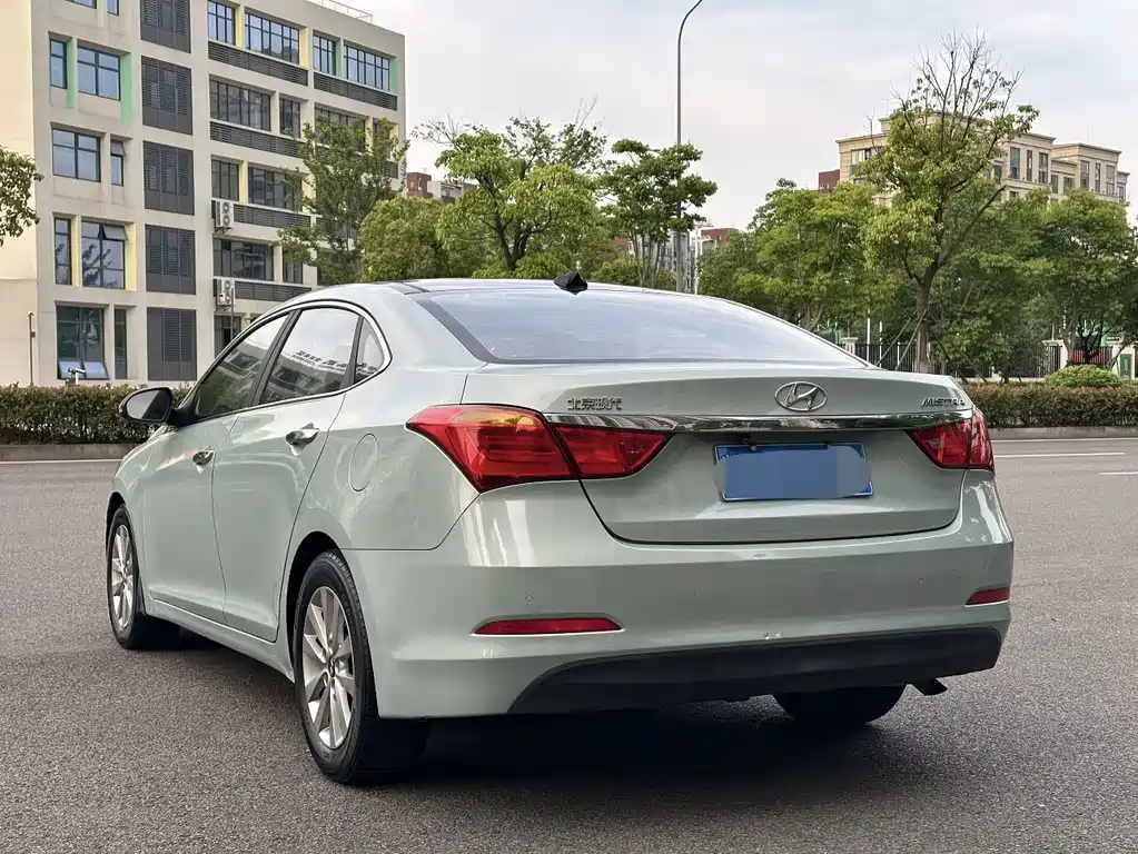 Hyundai Mistra 2014 — фото 6