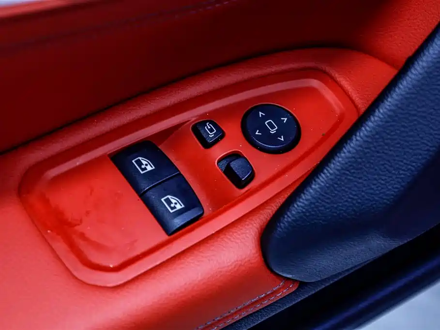 BMW Z4 2022 — фото 12