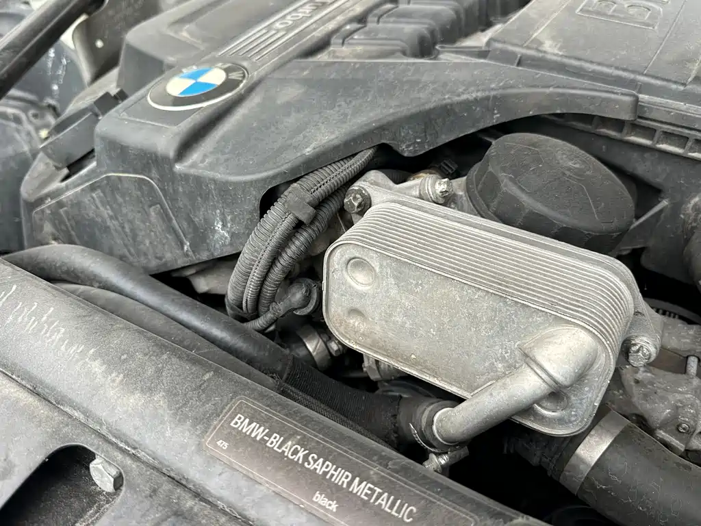 BMW 5 Series 2011 — фото 27