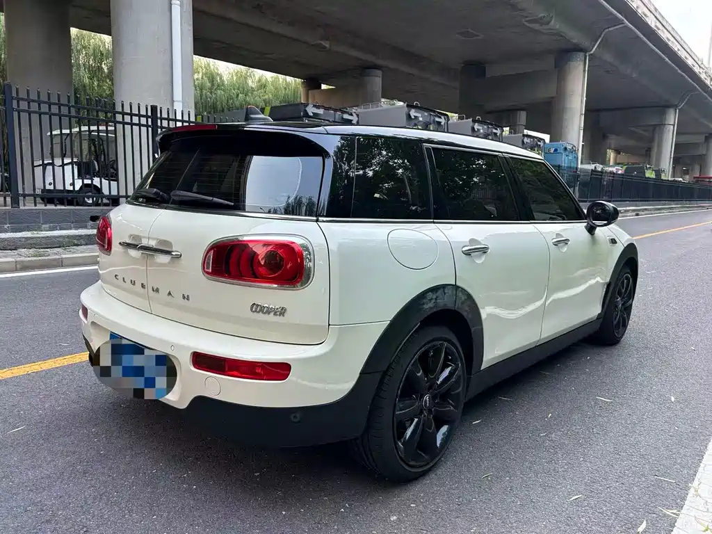 MINI Clubman 2016 — фото 17