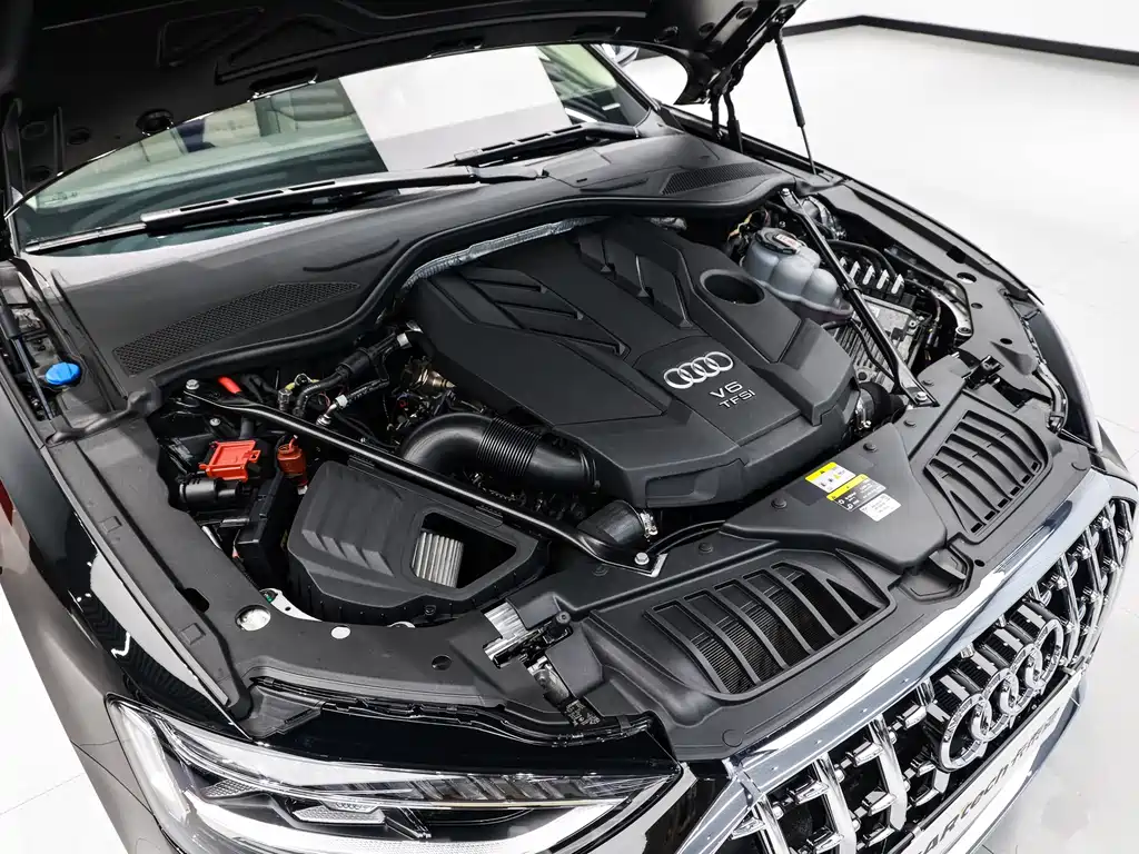 Audi A8 2022 — фото 20