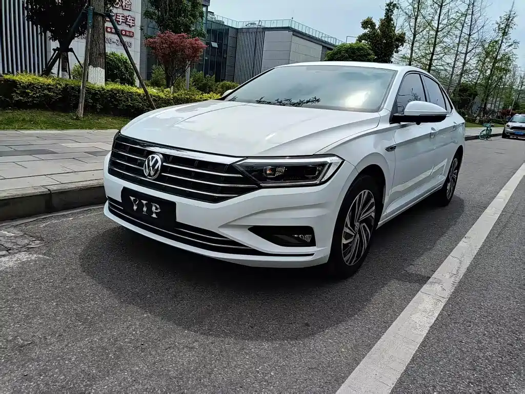 Volkswagen Sagitar 2021