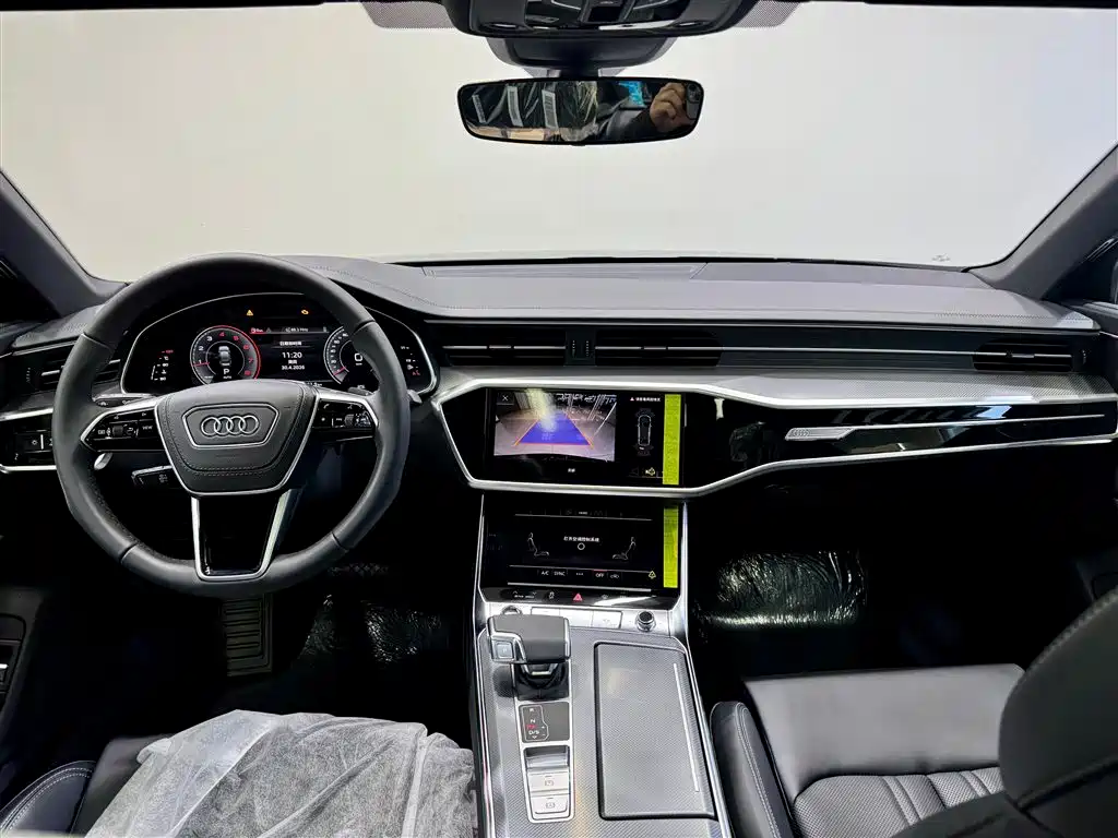 Audi A6L — фото 14