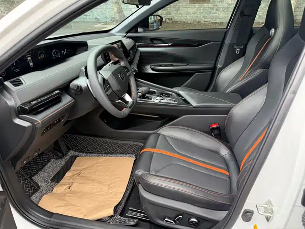 Changan UNI-V 2024