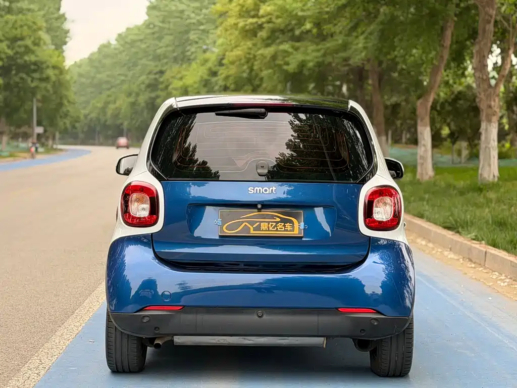 smart Fortwo 2017 — фото 5