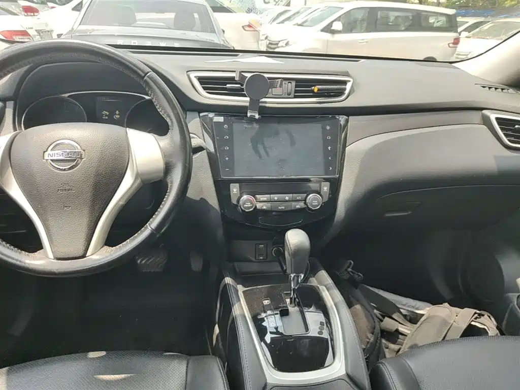 Nissan X-Trail 2015 — фото 13