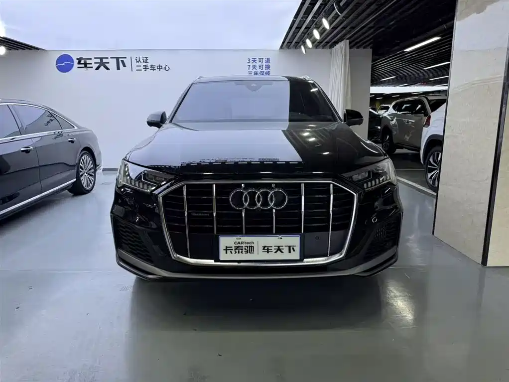 Audi Q7 2023 — фото 3