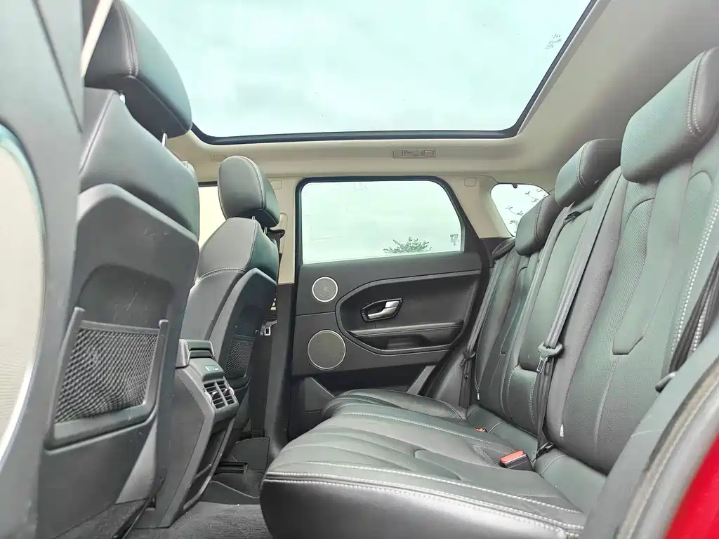 Land Rover Range Rover Evoque 2015 — фото 17