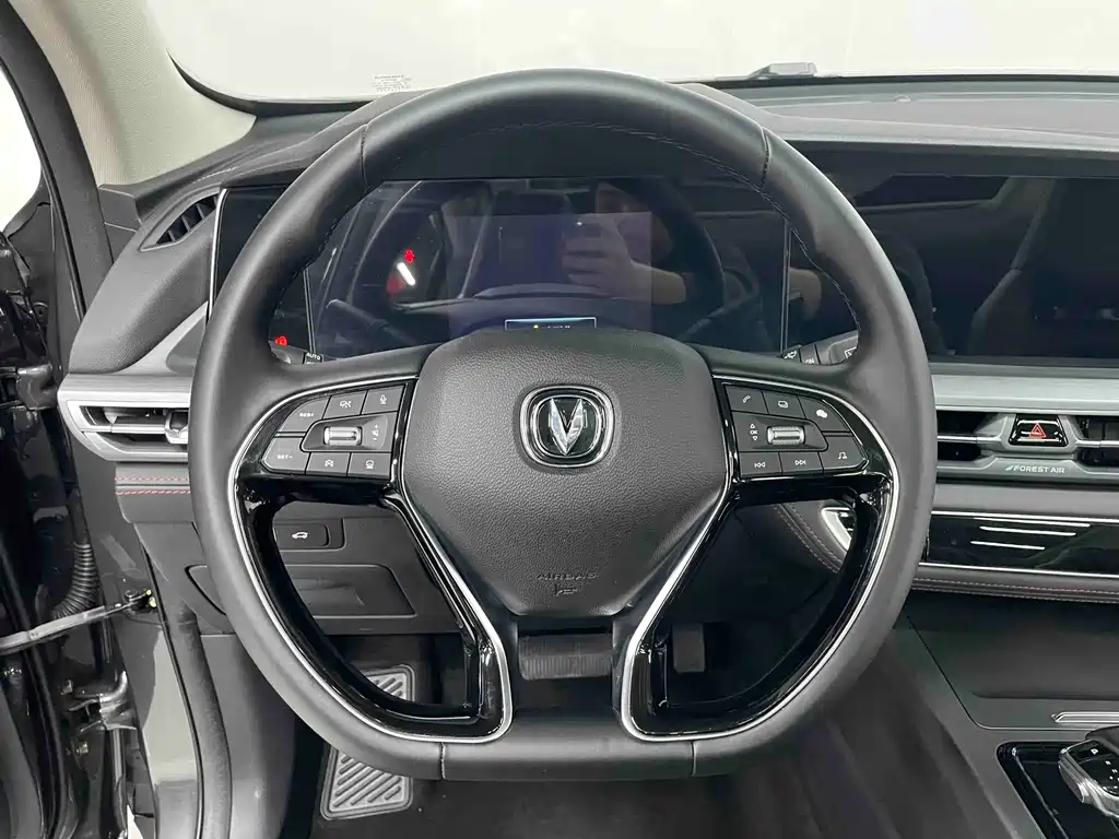 Changan CS75 PLUS 2022 — фото 12