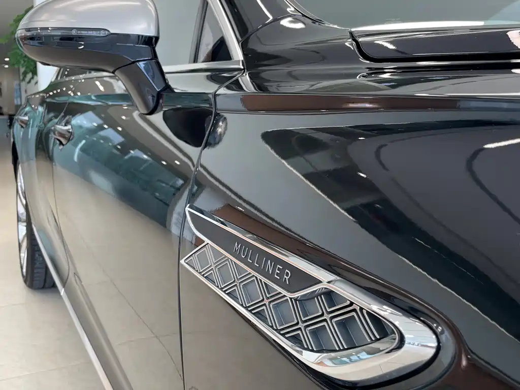 Bentley Flying Spur 2022 — фото 4