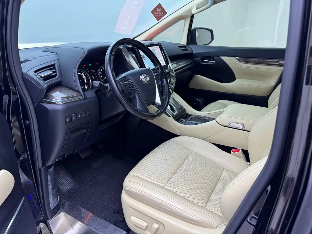 Toyota Vellfire 2021 — фото 4
