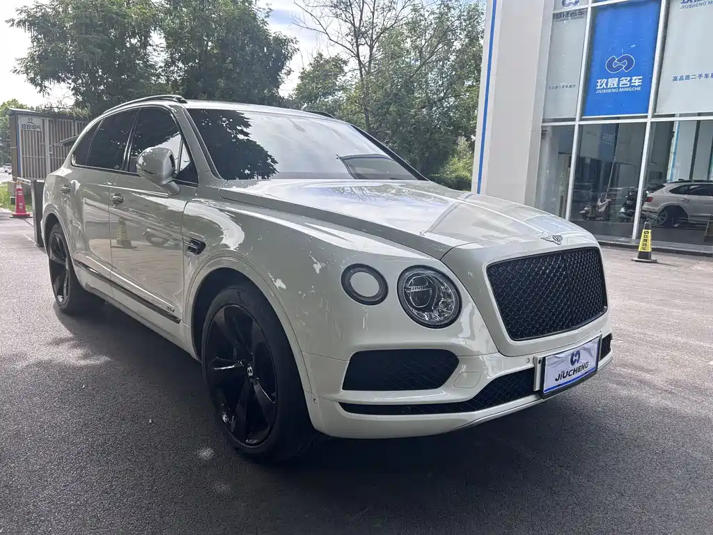 Bentley Bentayga PHEV 2021