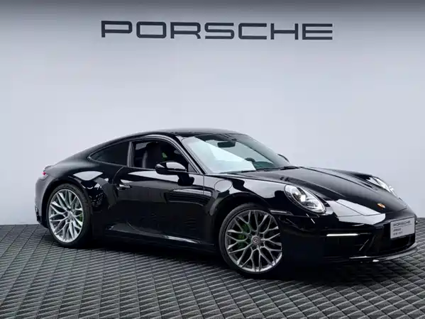 Porsche 911 2021