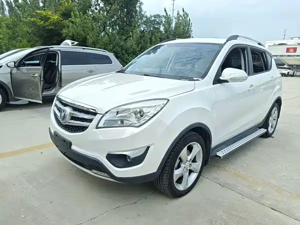 Changan CS35 2015