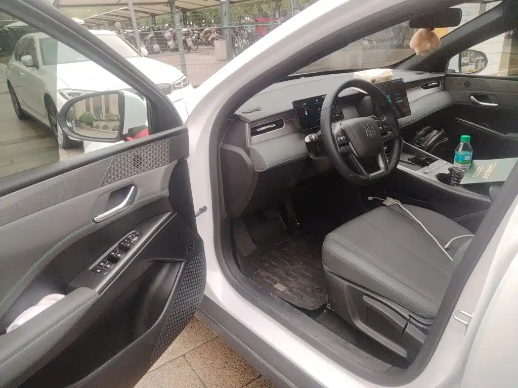 BYD Qin PLUS 2025 — фото 13