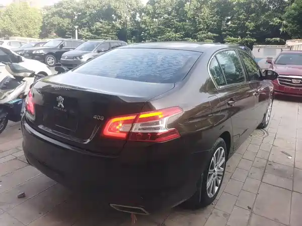 Peugeot 408 2016