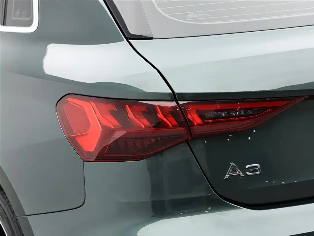 Audi A3 2022 — фото 7