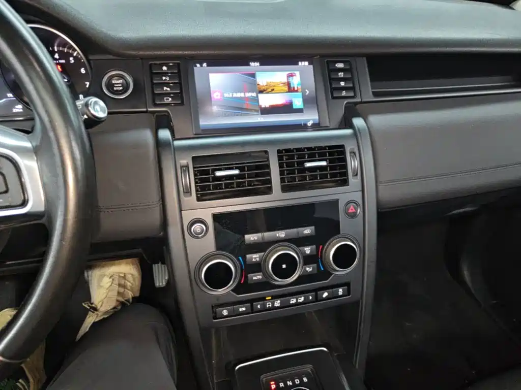 Land Rover Discovery Sport 2019 — фото 9