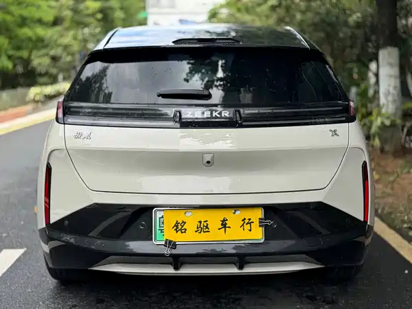 Zeekr X 2023