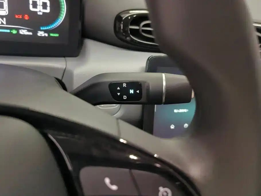 Leapmotor Zero Running T03 2025 — фото 16