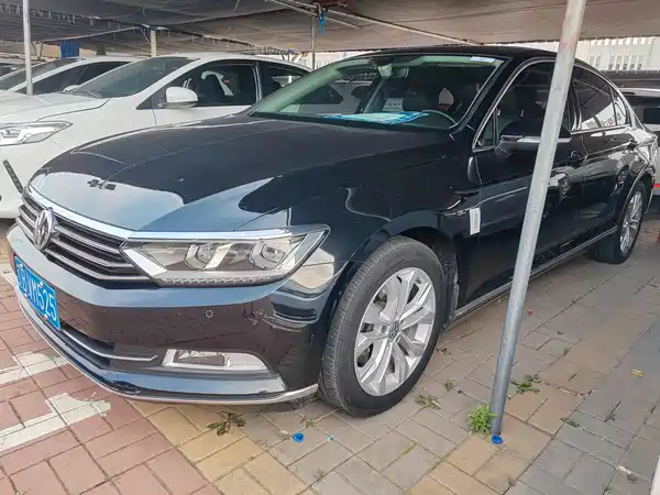 Volkswagen Magotan 2016
