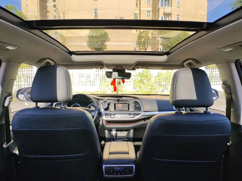 Toyota Highlander 2019 — фото 19