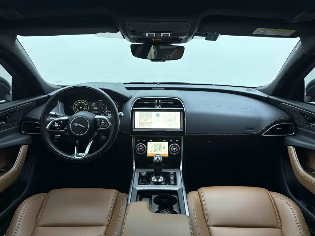 Jaguar XEL 2022 — фото 15