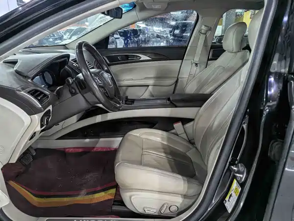 Lincoln MKZ 2018