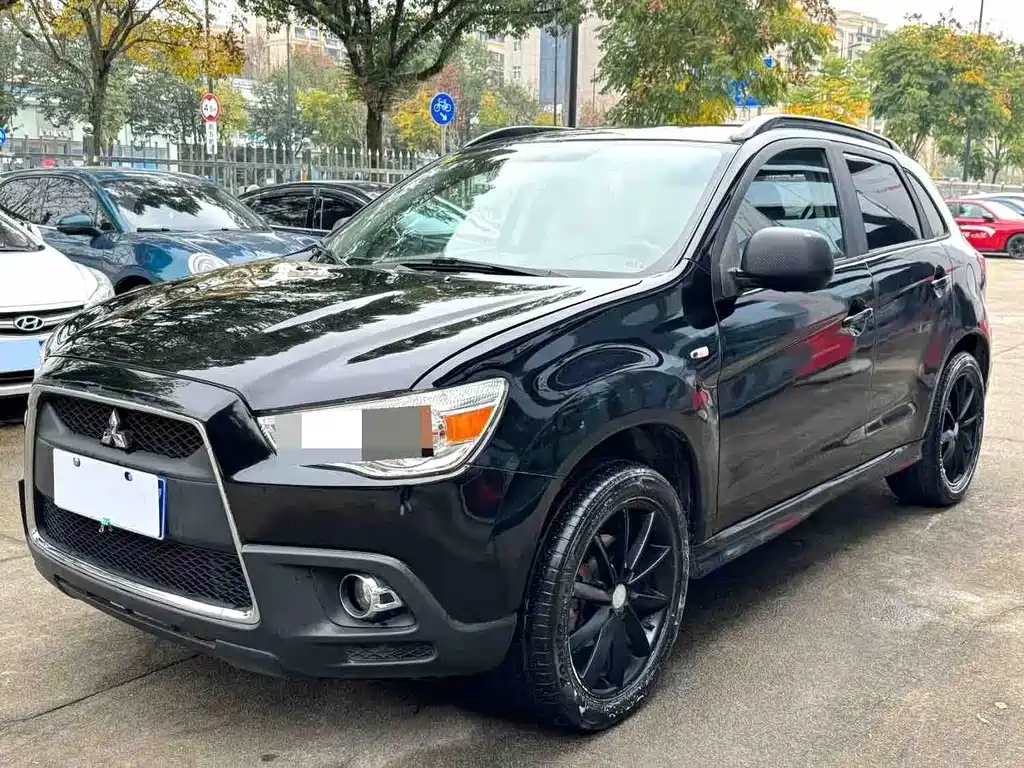 Mitsubishi ASX 2011
