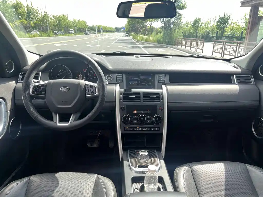 Land Rover Discovery Sport 2016 — фото 9