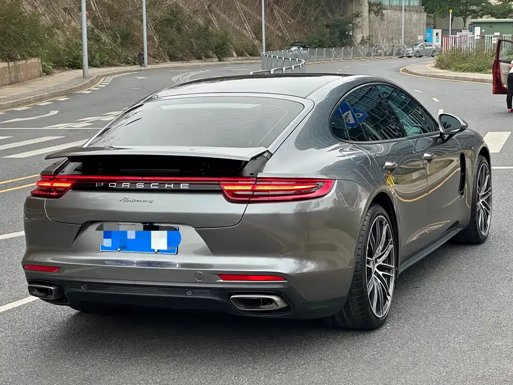 Porsche Panamera 2019 — фото 4