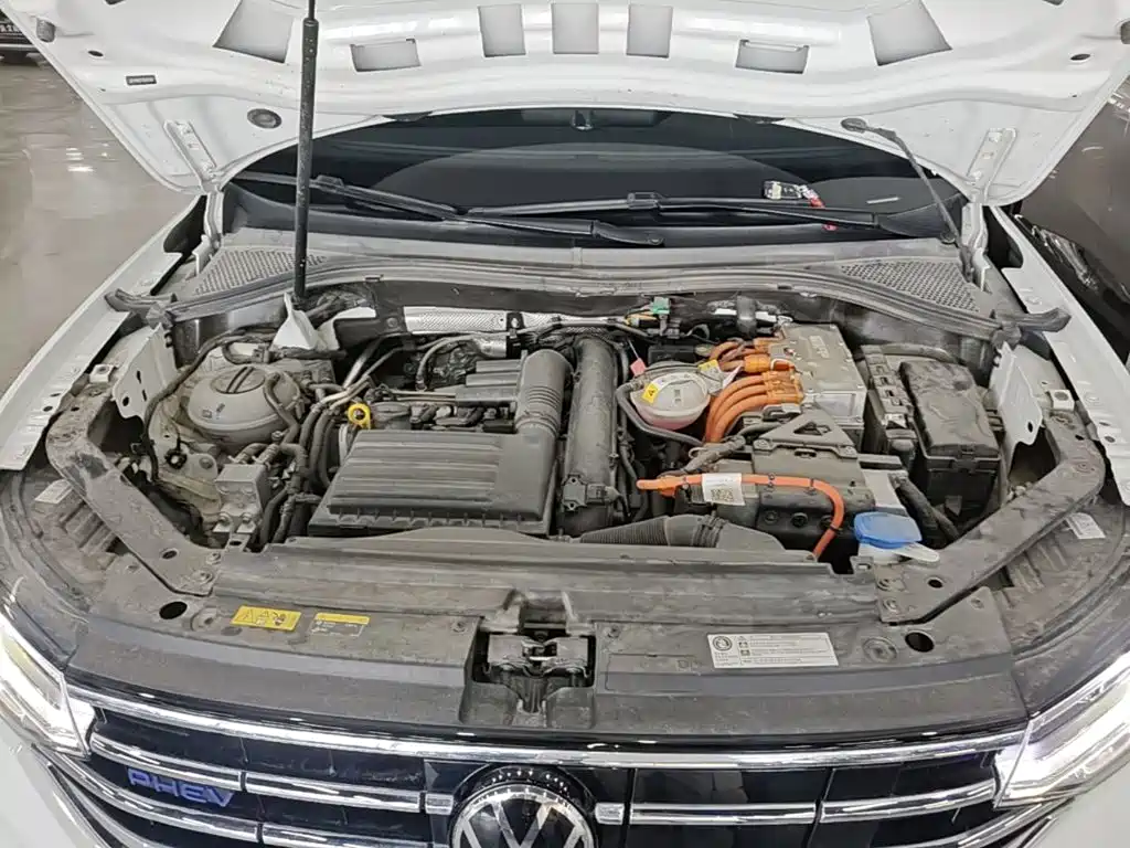Volkswagen Tiguan L Plug-In Hybrid 2024 — фото 20