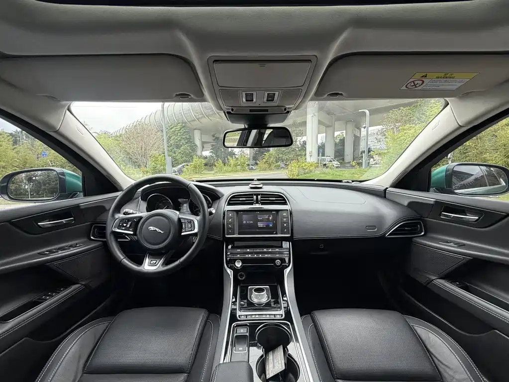 Alfa Romeo Stelvio 2018 — фото 8