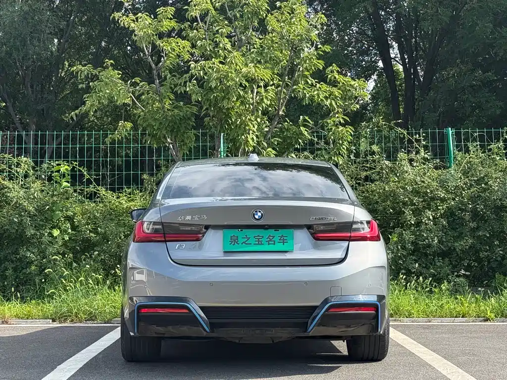 BMW i3 2023