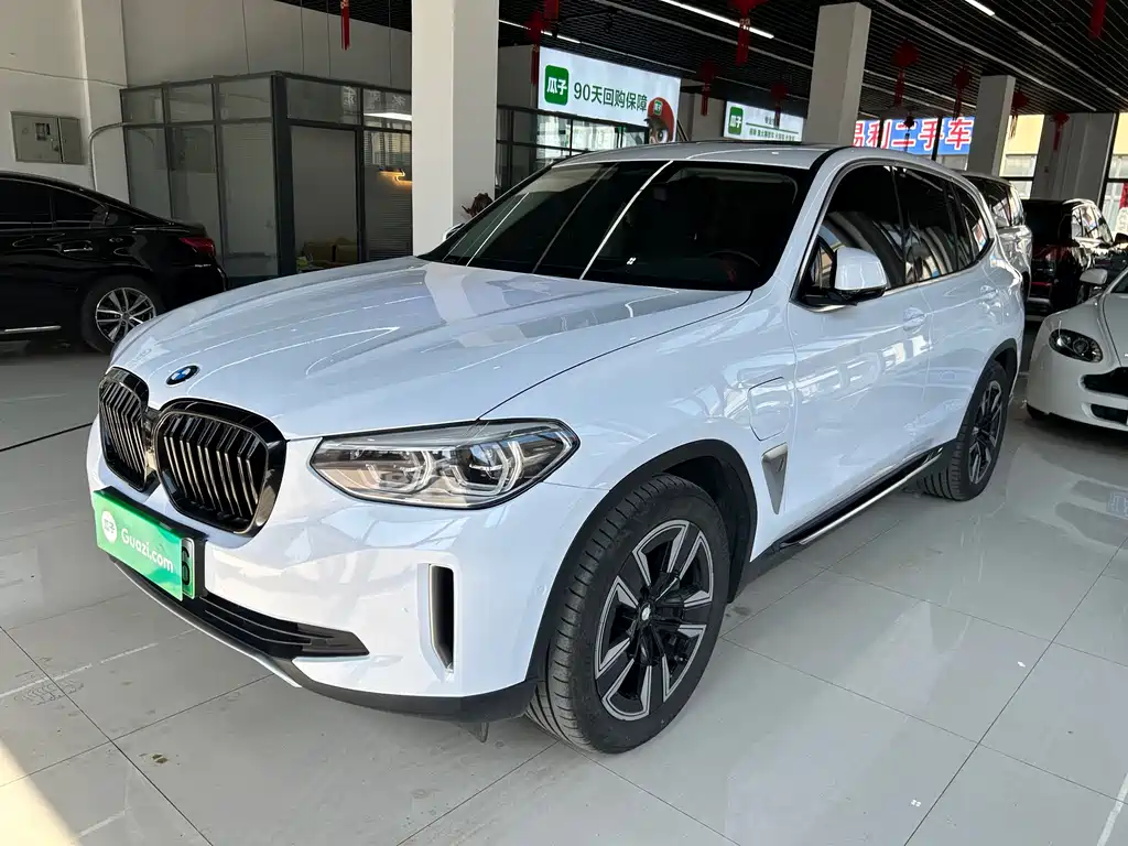 BMW iX3 2021 — фото 1