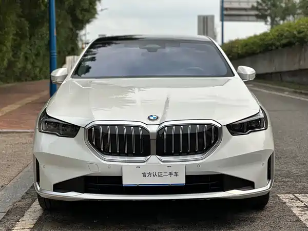 BMW 5 Series 2024