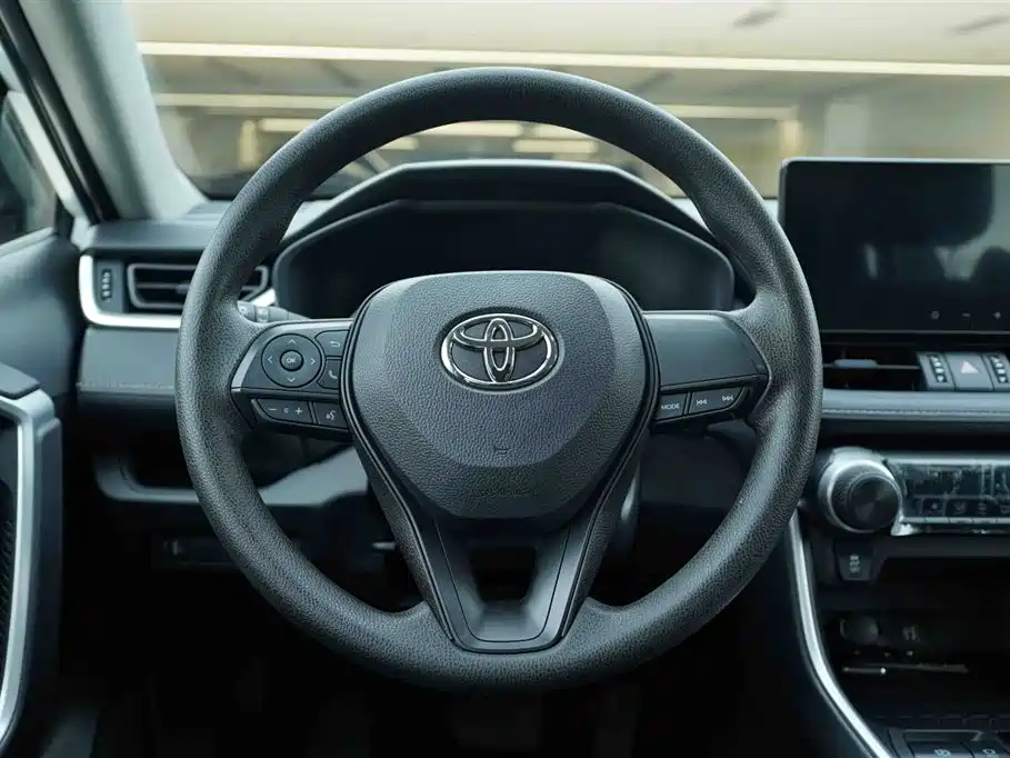 Toyota Wildlander 2023 — фото 16