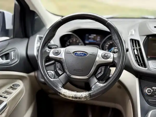 Ford Kuga 2014